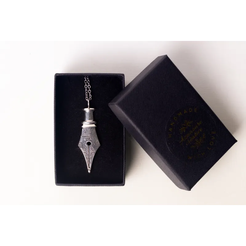 Ձեռագրերը չեն այրվում՝ Կախազարդ Մեծ