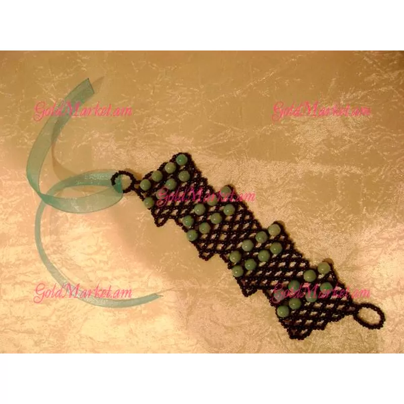 Թևնոց սև-կանաչ քարերով