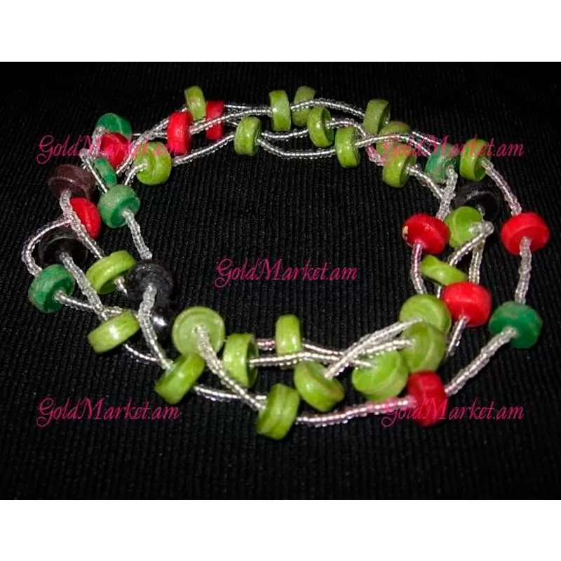 Վզնոց կարմիր-կանաչ քարերով