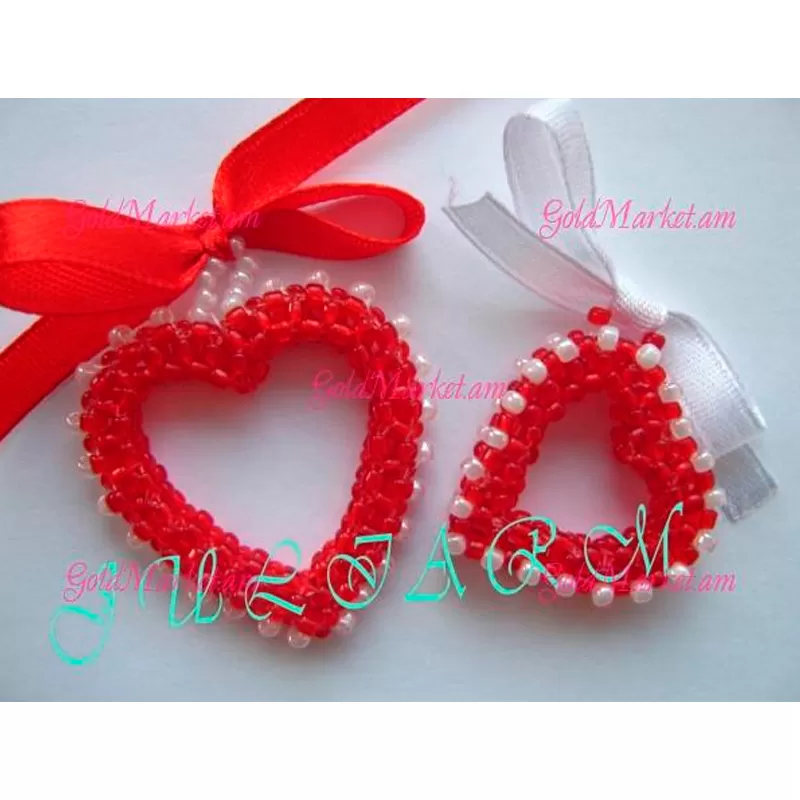 Heart-shaped pendant